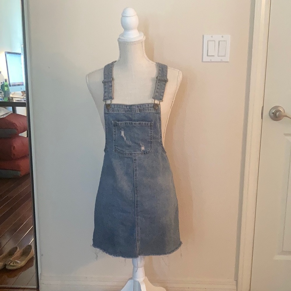 Wild Fable Target brand very cute denim dress.